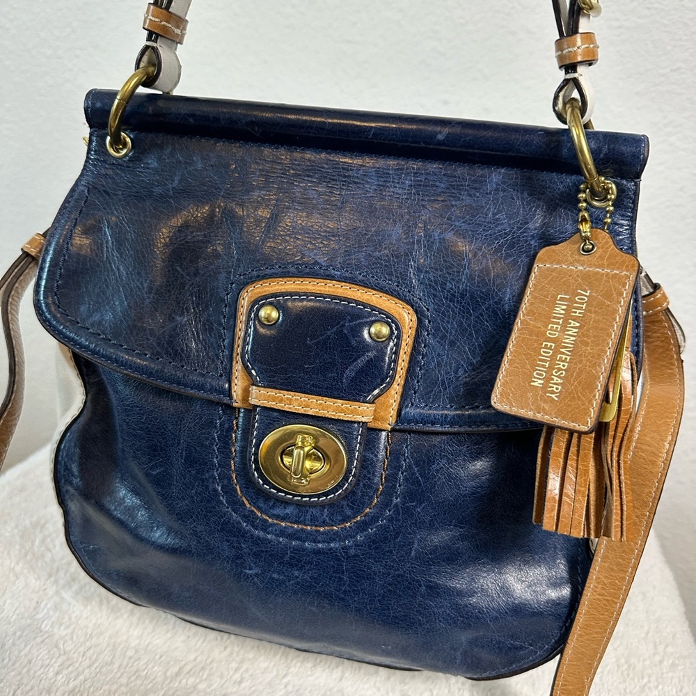 Coach Legacy Satchel Navy Cream Leather Bag Vintage Brass Turnlock Crossbody - Picture 8 of 14